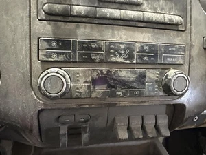 FORD F350SD PICKUP HEAT/AC CONTROLLER W/AC AUTOMATIC DUAL ZONE ELECTRIC CONTROL - Picture 1 of 11