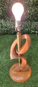 Vtg Mid Century Modern Heifetz Style Sculpted Wood Leaf Lamp RARE - Picture 1 of 8