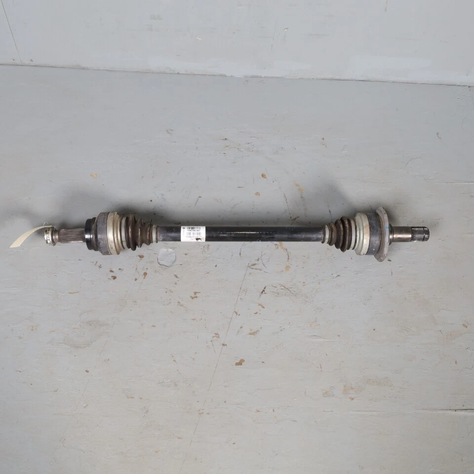 2014-2018 BMW X5 Rear Axle Shaft CV Joint Right / Left 33208609839 OEM Used Foto 1 de 4