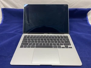 Apple MacBook Air Core i5 13" Silver MVH42LL/A - NO PWR NOBAT BADSCRN - AS IS - Zdjęcie 1 z 6