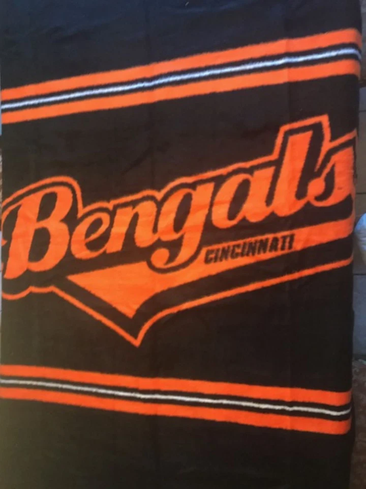 NFL Football Cincinnati Bengals Acrylic Blanket Oversized Soft Throw Made in USA - Image 1 of 1