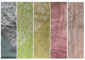 Bufanda de gasa con estampado floral Burnout/Devore £5.99 cada 1.10x1.10 metros - Imagen 1 de 6