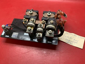Conjunto de panel contactor carretilla elevadora Raymond Easi R35TT CT300A24D4M - Imagen 1 de 7