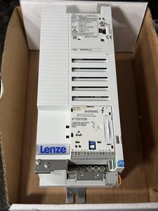 Inverter Lenze 8200 tipo E82EV302 3,0 kW - Foto 1 di 7