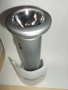 DUAL FUNCTION FLASH LIGHT - Picture 1 of 1