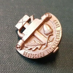 DDR Abzeichen - Ehrenzeichen - Deutscher Tischler Tag 1957 - Bild 1 von 2
