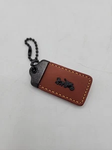 Coach 1941 Schurkenpferd Kutsche braun Lederanhänger Taschenanhänger Schlüsselanhänger Anhänger - Bild 1 von 9