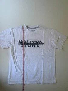 Volcom Boys Youths White T-shirt Size XL (16). - Picture 1 of 3