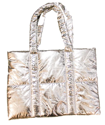 Bolso de hombro Bath & Body Works plateado acolchado 19 x 14 pulgadas grande nuevo Foto 1 de 4