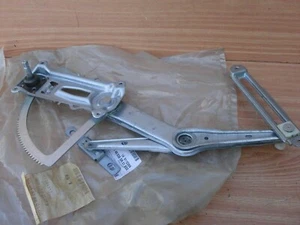 Window Regulator Manual Front Right for Opel Vauxhall Corsa C 9113366 OEM - Picture 1 of 3
