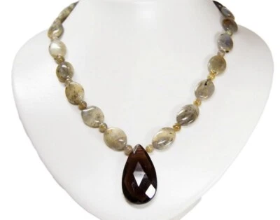Halskette aus Edelstein Labradorit mit Onyx-Anhänger in facettierter Trofenform - Bild 1 von 2