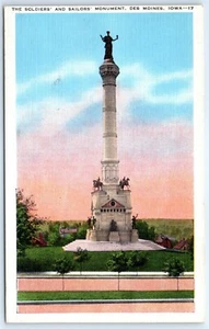Postcard IA 1937 Des Moines Soldiers & Sailors Monument Vtg View H7 - Picture 1 of 2