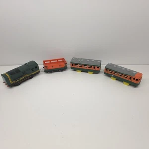 Thomas & Friends Trackmaster PAXTON Train Engine Motorized + Tomy Carriage Cars - Picture 1 of 8