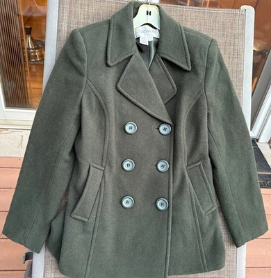 Chaquetón verde oliva 100% lana talla 4 Foto 1 de 4