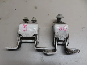 Suzuki Vitara MK4 2015-2023 - Bisagras de puerta trasera O/S para conductores (B70) - Imagen 1 de 3