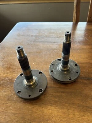 Ejes traseros Fiat 850 (par) - ¡Buenos!  4162466 Foto 1 de 4