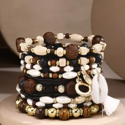 Juego de pulsera elástica bohemia marrón de 10 capas con dijes borla Cowrie Foto 1 de 4
