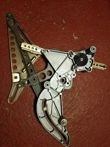 NEW (NOS) 126 670 0103 MERCEDES L/R WINDOW REGULATOR 380 SEC,500SEC,560SEC - Picture 1 of 2