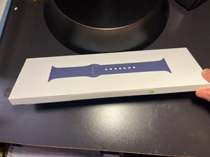 Bracelet sport Apple Denim 40 mm S/M neuf dans sa boîte scellé authentique pour Apple Watch SE - Photo 1 sur 4