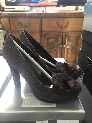 Womens Fashion Bug Brown Flower Toe High Heels Size 6 - Image 1 of 4