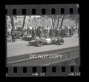 DENNY HULME BRABHAM BT20 #9 MONACO GP 1967 PERIOD NEGATIVE 35MM COOPER MASERATI - Picture 1 of 4