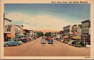 Coches de colección postal c1940 Street Scene, Park Rapids, Minnesota - Imagen 1 de 2
