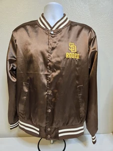 Chaqueta San Diego Rodeo Marrón Satinado Adulto Talla Pequeña 100 Poliéster Cierre a Presión... - Imagen 1 de 17