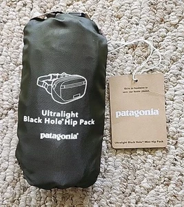 New 1L Patagonia Waist Bag Ultralight Black Hole Mini Hip Pack Hiking Classic - Picture 1 of 4