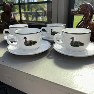 Vintage 8 tlg Set Villeroy & Boch Naif Tassen Kaffeetassen mit Untertassen Tee Bauernhof Ente - Bild 1 von 5