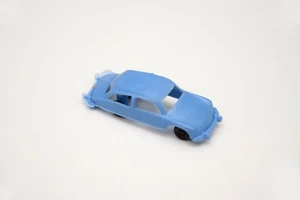 CITROËN DS 19 MONTAPLEX COCHE MINIATURA FABRICADO EN PLÁSTICO BLANDO AÑO 60/70 - Imagen 1 de 3