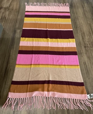 NUEVO CON ETIQUETAS $229 HALÓGENO 100 % cachemir acanalado rayas flecos bufanda 36" por 72" Foto 1 de 4