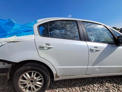 Used Rear Right Door Assembly Rear Side fits: 2012 Suzuki Sx4 electric Sdn Rear Foto 1 de 4