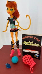 Mattel 2013 ☆ Monster High ☆ Toralei : Physical Deaducation Ghoul Sports Doll - Picture 1 of 7
