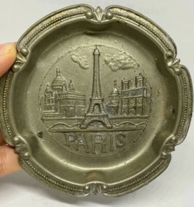 Vintage Souvenir Ashtray Silver plated Plate Paris Eiffel Tower Engraved Inside - Picture 1 of 10