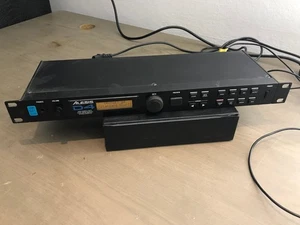 Alesis D4 Drummodul E-Drum Modul Trigger Pad Soundmoldul Rack  Drum Computer - Bild 1 von 8