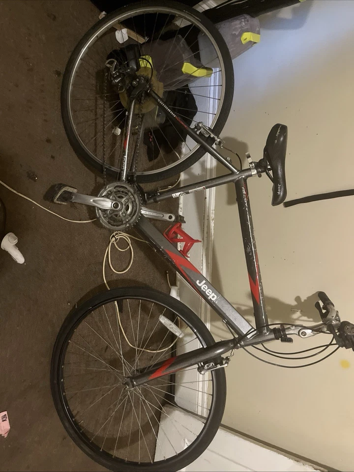 Mango Parrot Aluminum - Image 1 of 1