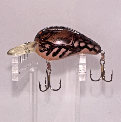 VTG BOMBER Fat A 4F Dark Brown Crawdad 1 1/2" Diving Crankbait Fishing lure - Image 1 of 4