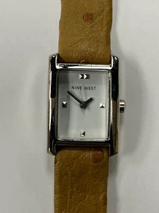 Orologio da donna al quarzo con cinturino struzzo Nine West - Foto 1 di 1