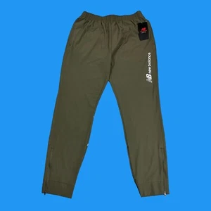 New Balance Mens Sz Medium Logo All Motion Lightweight Joggers Green Track Pants - Picture 1 of 21