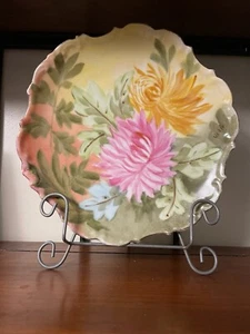 "Plato de porcelana pintado a mano con rosas Limoges Flambeau, firmado María 10""" - Imagen 1 de 5