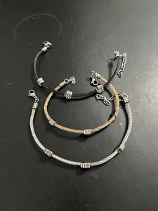 Very nice Womens Bracelets Very Good Condition - Picture 1 of 1
