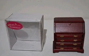Casa de Muñecas Miniatura Caoba Frontal Secretaria Escritorio Caja de Madera Pintada De Colección 3 pulgadas - Imagen 1 de 13