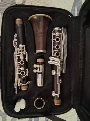 LeBlanc L225S серенада деревянный кларнет Bb с чехлом. Никогда не использовался. Серебряные ключи - Изображение 1 из 4