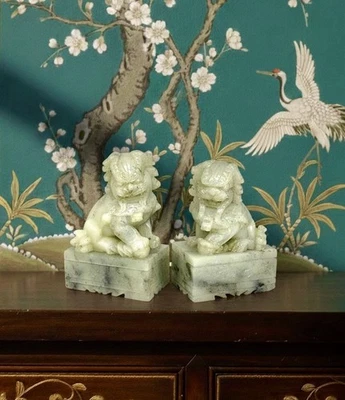 Par de estatuas de león guardián perro foo tallado chino vintage base de mármol Foto 1 de 4