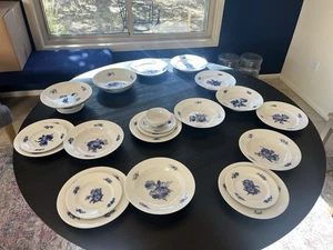 ROYAL COPENHAGEN Set Of 19 BLUE FLOWER Bowls Salad Plates 8105 8604 - Picture 1 of 10