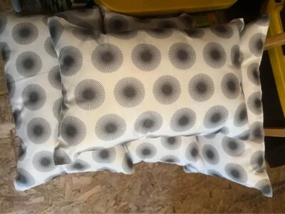 黑白几何设计4件套枕头17英寸x10英寸每件 — 第 1/3 张图片