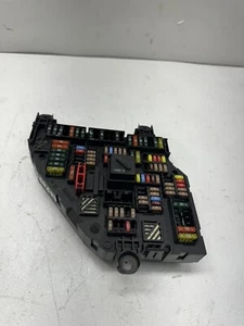Bmw F10 F11 F12 F01 F02 5,6,7 Series Rear Trunk Fuse Junction Relay Box 9151322 - Picture 1 of 8