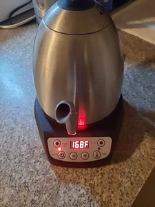 Bonavita BV382510V Electric Gooseneck Kettle 1.0 Liter - Picture 1 of 5