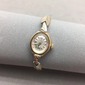 Helbros 21 Jewel Manual Wind Watch Gold Tone Ladies Oval Runs - Picture 1 of 10