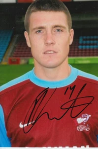 SCUNTHORPE HAND SIGNED BOBBY GRANT 6X4 PHOTO. - Picture 1 of 1